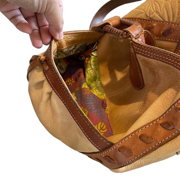 Vintage Fossil Leather Handbag Purse Floral Embossed Carved Boho Neutral 11X13 - Picture 6 of 9